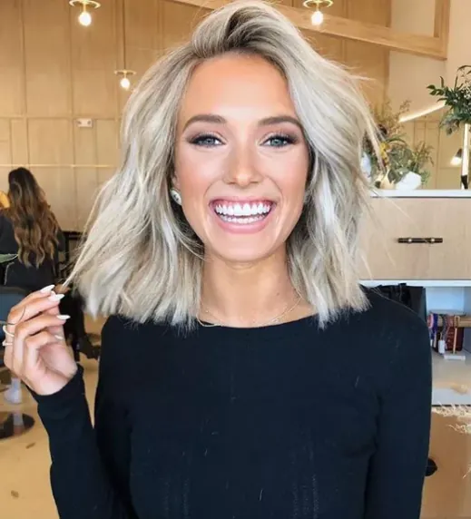 Blunt Collarbone Cut